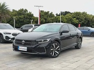 Volkswagen Passat 2022