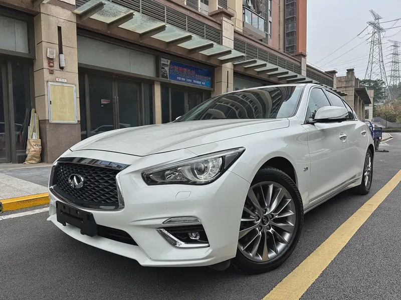 Infiniti Q50