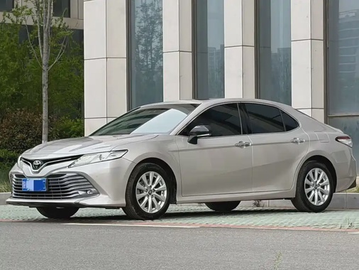 Toyota Camry 2019