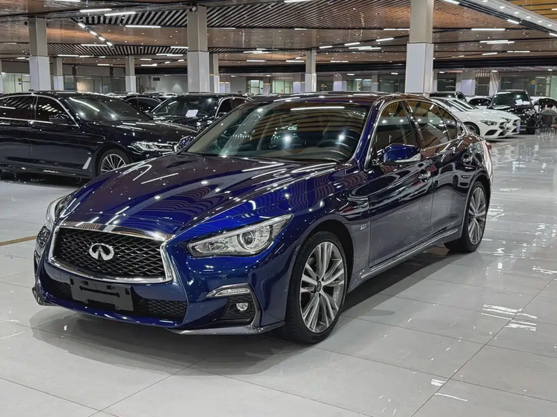 Infiniti Q50