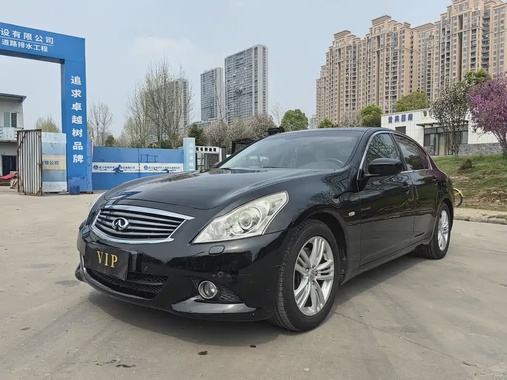 Infiniti G 2011
