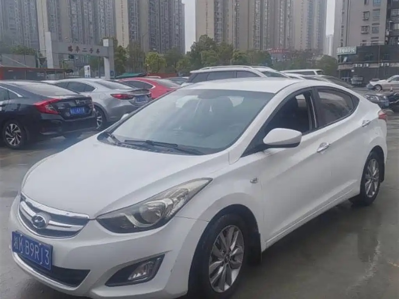 Hyundai Elantra