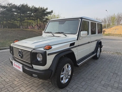 Mercedes-Benz G-Class 2012