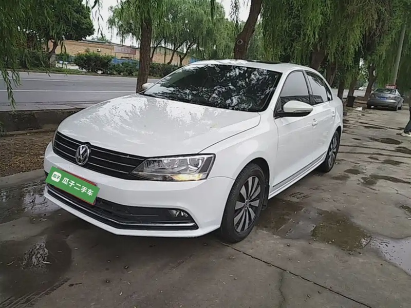 Volkswagen Sagitar