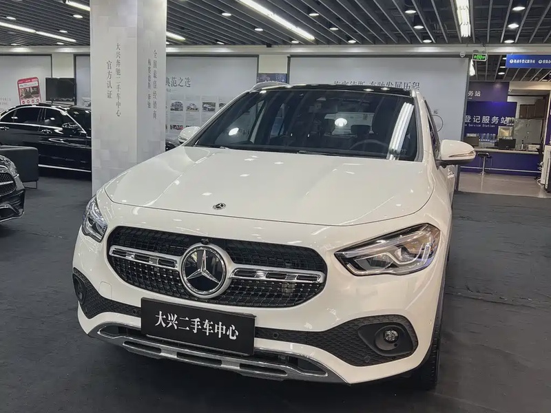 Mercedes-Benz GLA-Class