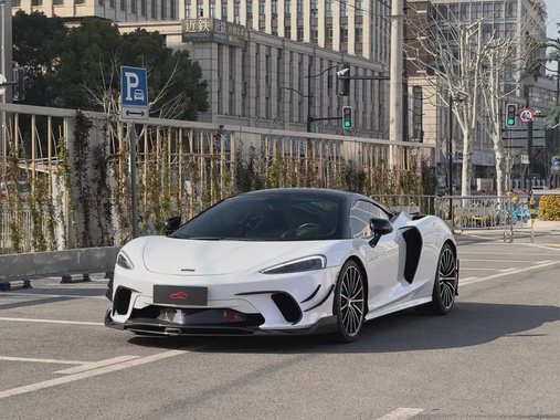 McLaren GT 2021
