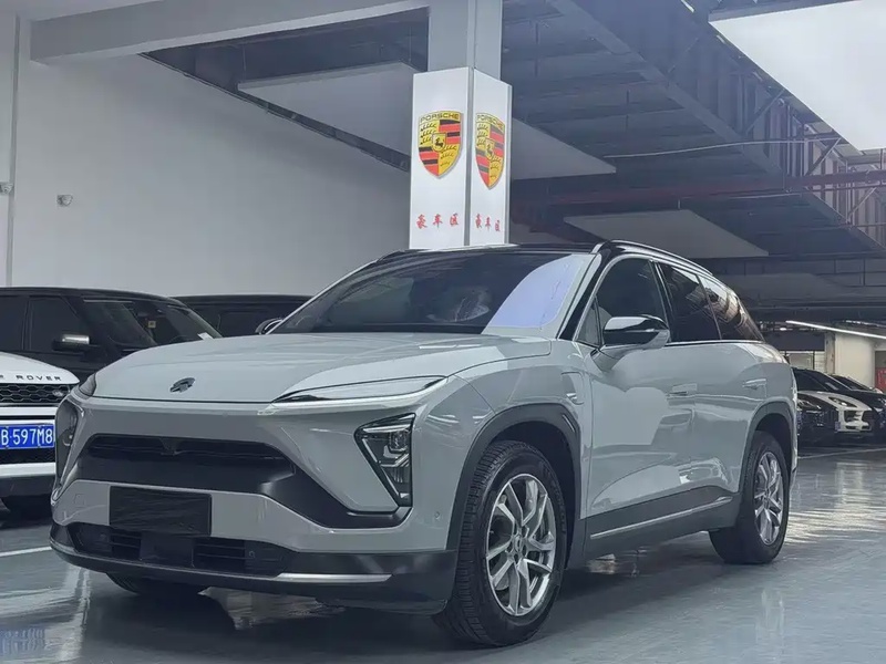 NIO ES6