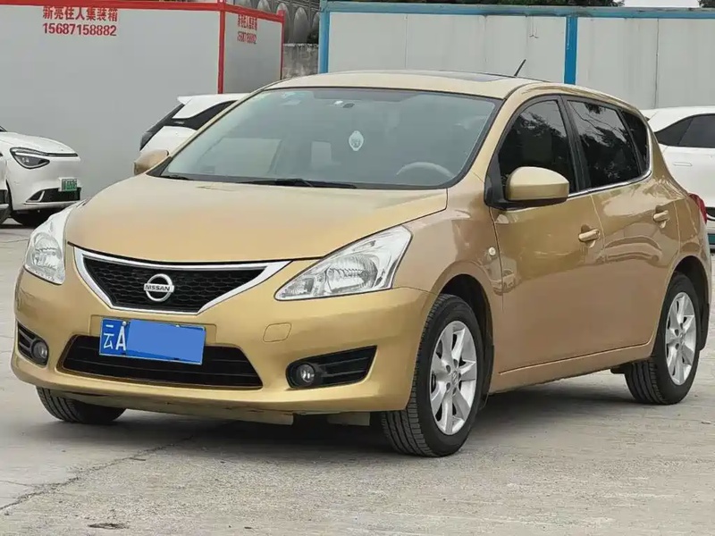 Nissan Tiida