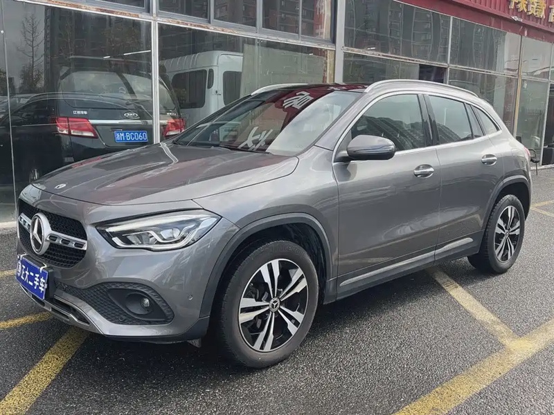 Mercedes-Benz GLA-Class