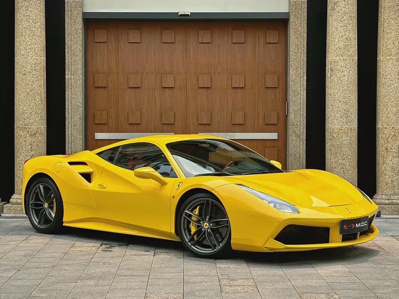 Ferrari 488