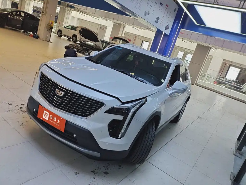 Cadillac XT4