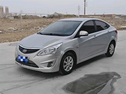 Hyundai Verna 2013