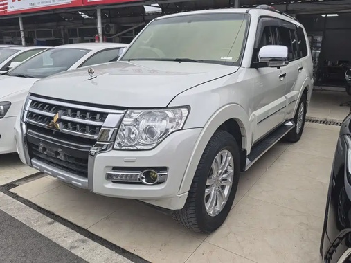 Mitsubishi Pajero 2019