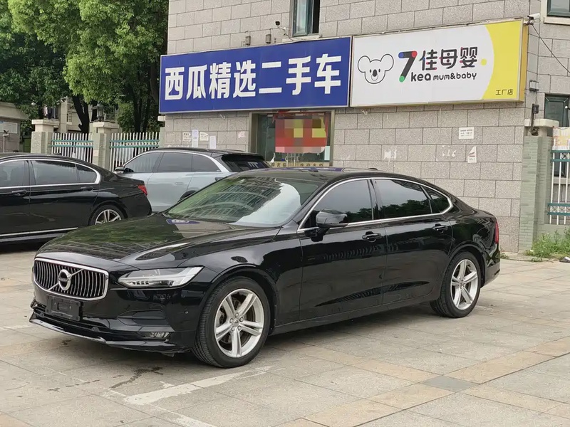 Volvo S90