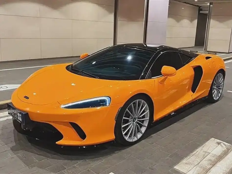McLaren GT