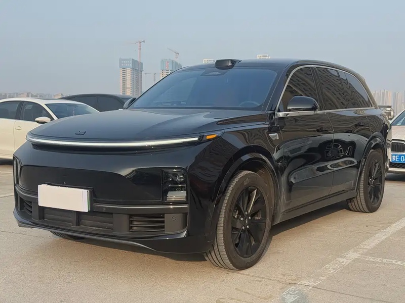 Li Auto L8