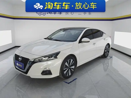 Nissan Teana 2022