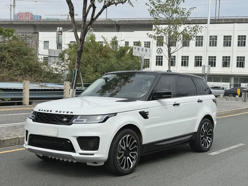 Land Rover Sport
