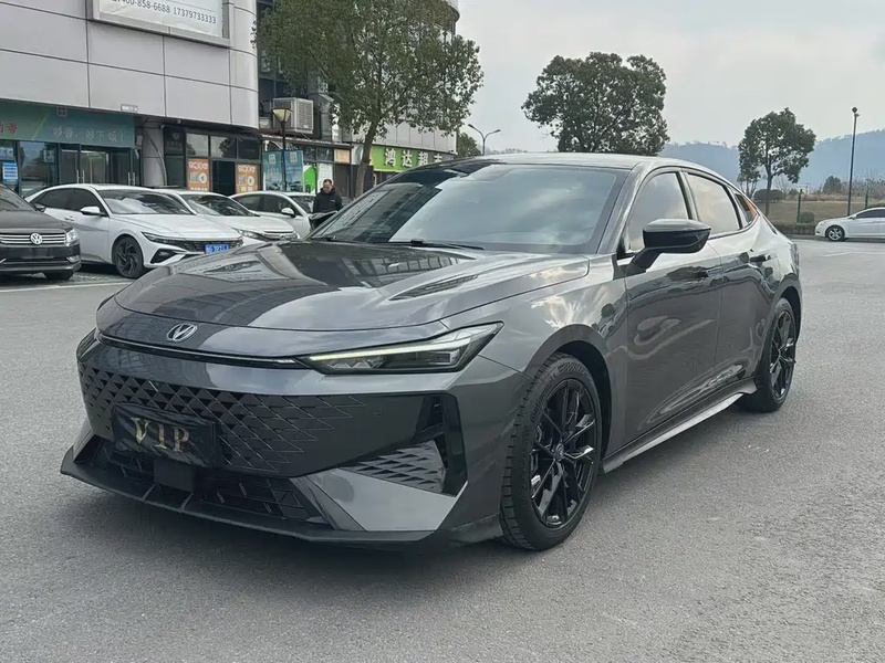 Changan UNI-V