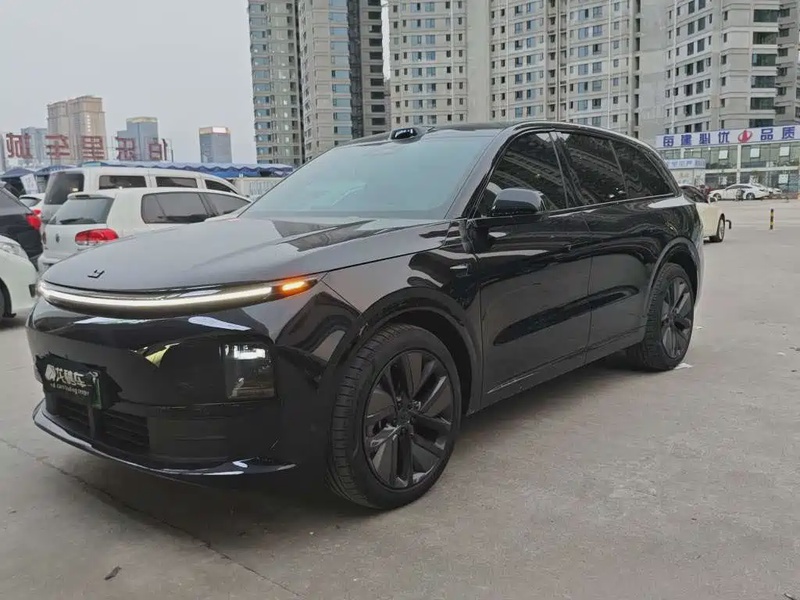 Li Auto L6