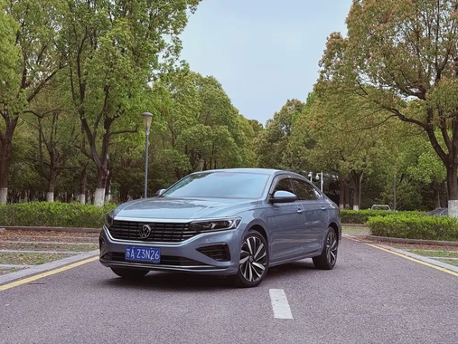 Volkswagen Passat 2022