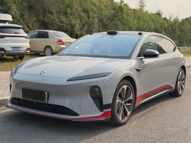 NIO ET5T