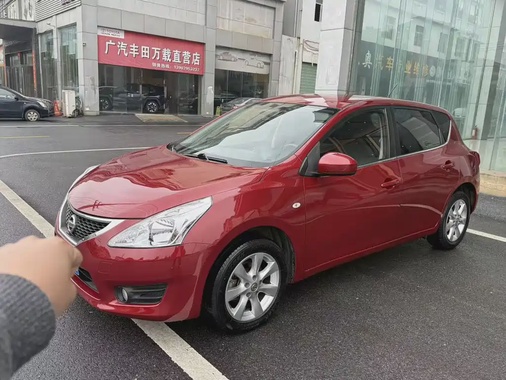 Nissan Tiida 2013
