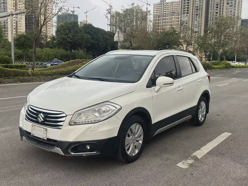 Suzuki S-Cross