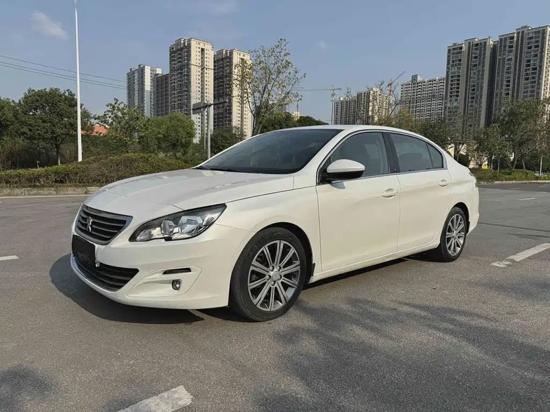 Peugeot 408