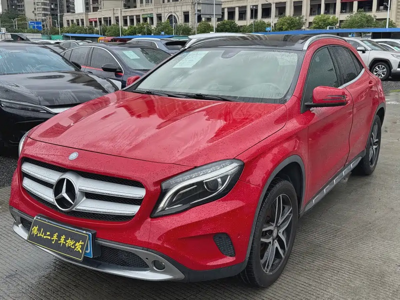 Mercedes-Benz GLA-Class