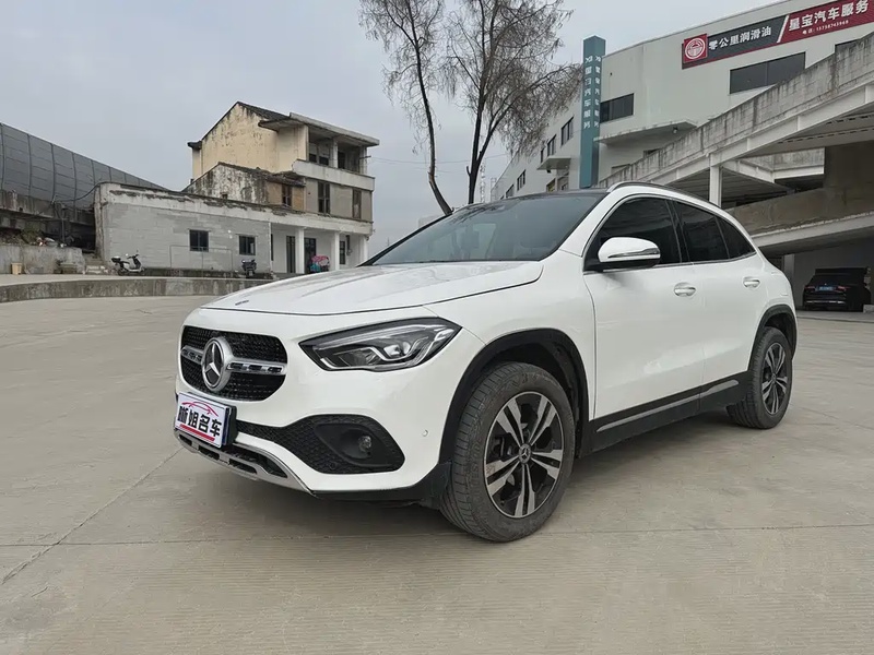 Mercedes-Benz GLA-Class