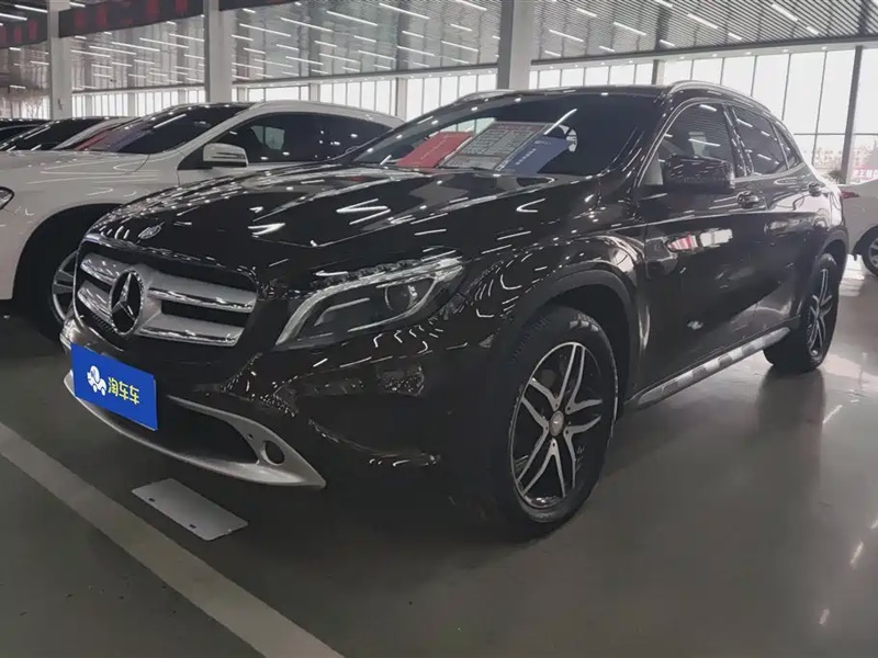 Mercedes-Benz GLA-Class