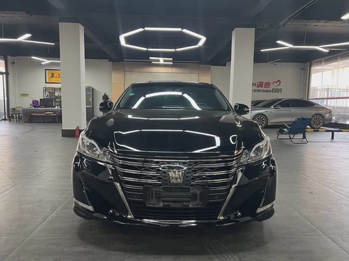 Toyota Crown 2019