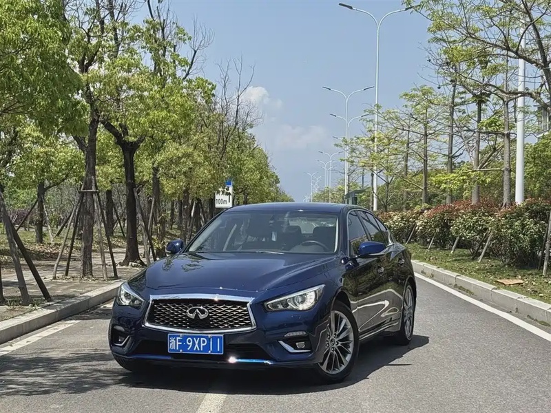 Infiniti Q50