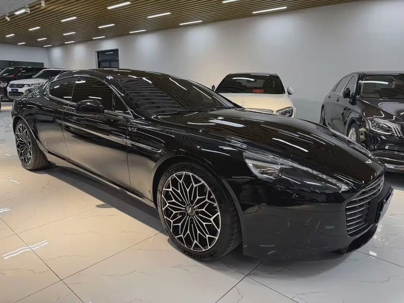 Aston Martin Rapide