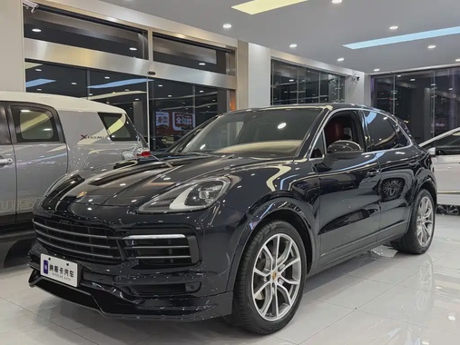 Porsche Cayenne 2021