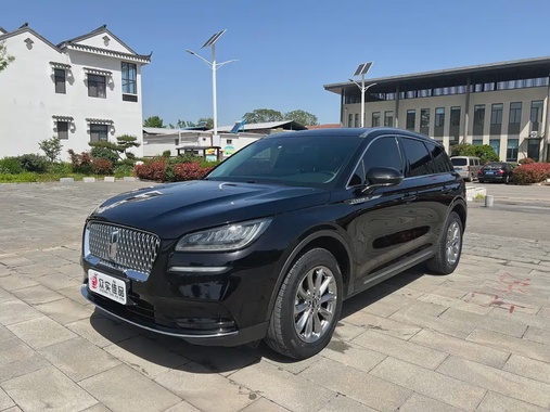 Lincoln Corsair 2021