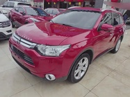 Mitsubishi Outlander 2015
