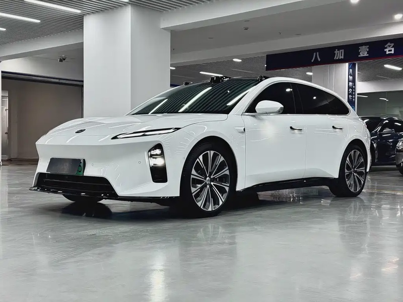 NIO ET5T