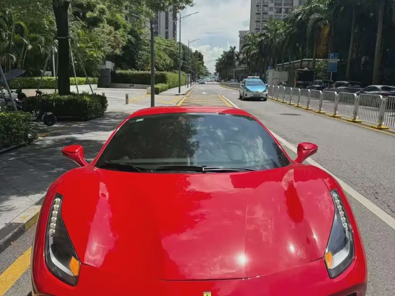 Ferrari 488