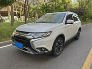 Mitsubishi Outlander 2020