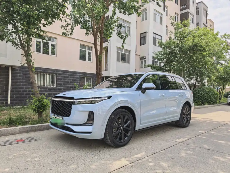Li Auto ONE