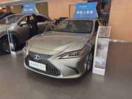 Lexus ES 2021