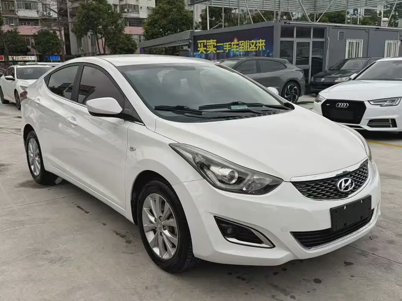Hyundai Elantra