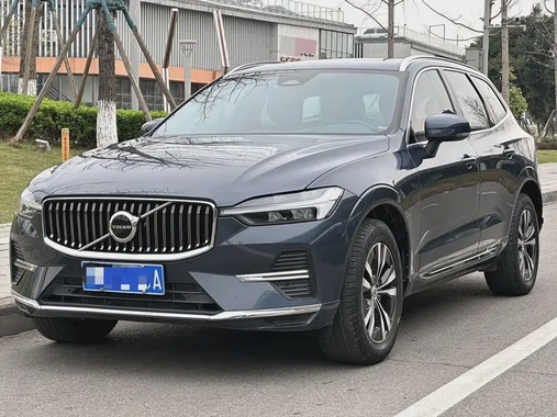 Volvo XC60 2022