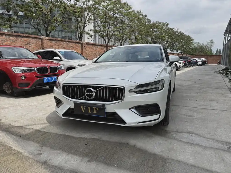 Volvo S60