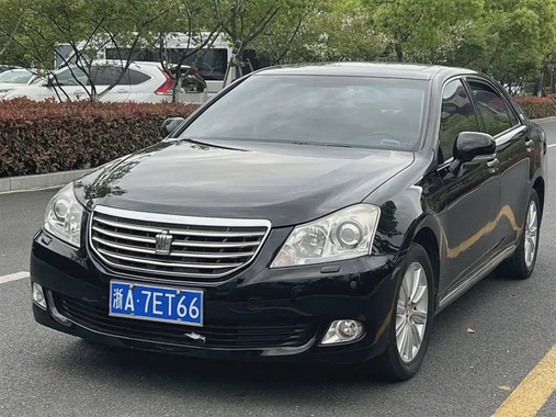 Toyota Crown 2012
