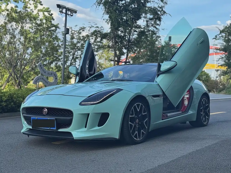 Jaguar F-TYPE