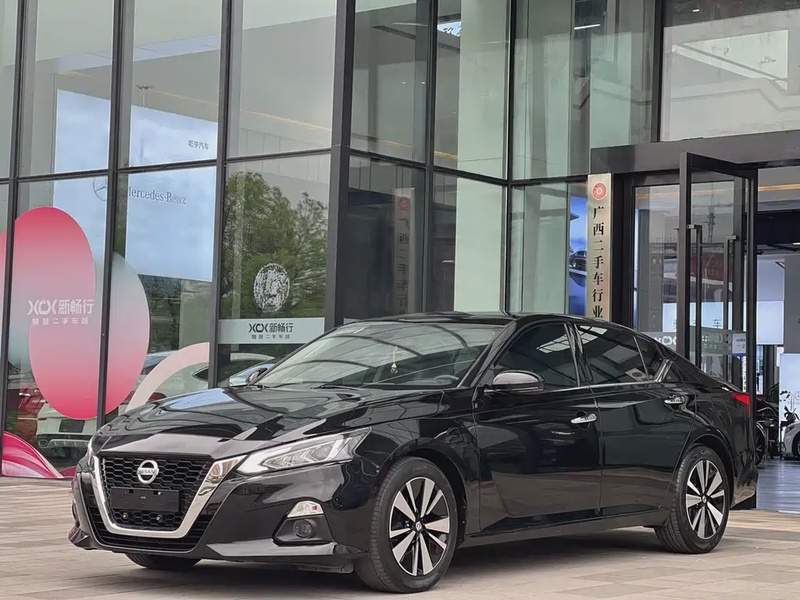 Nissan Teana