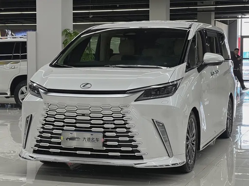 Lexus LM 2025